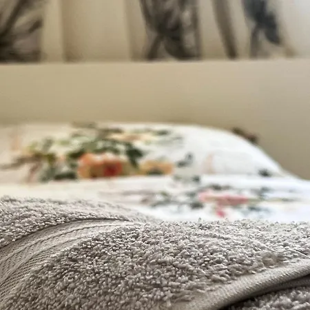 Cozy At Apartment *